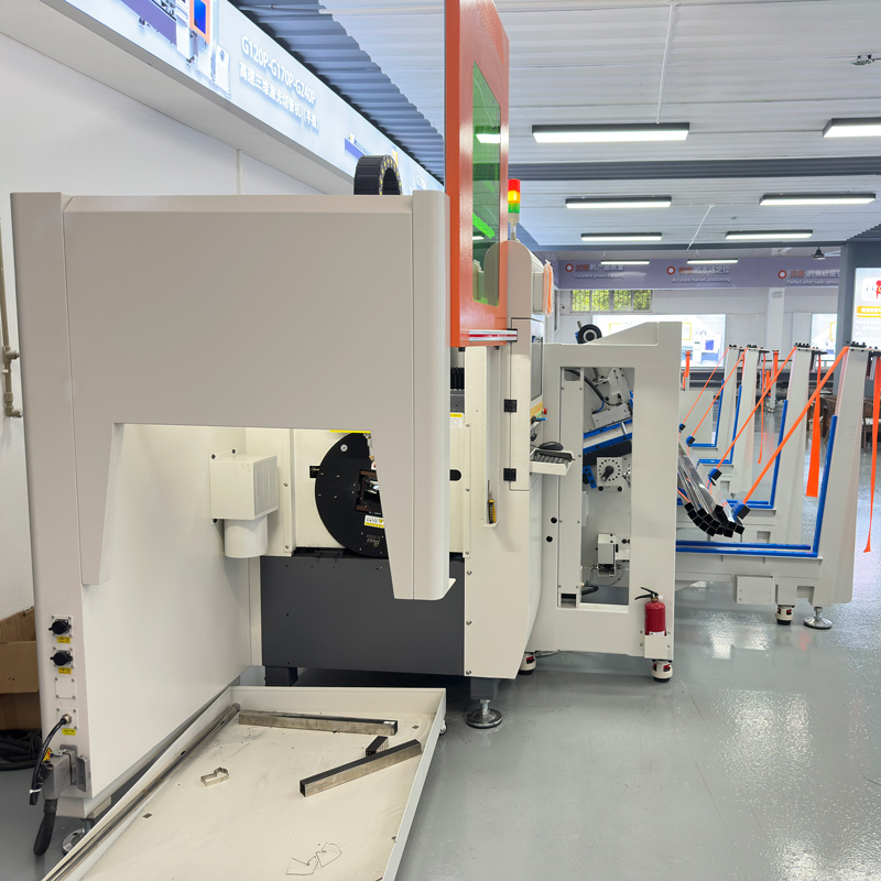 Automatic-Feeding-Laser-Tube-Cutting-Machine11.jpg