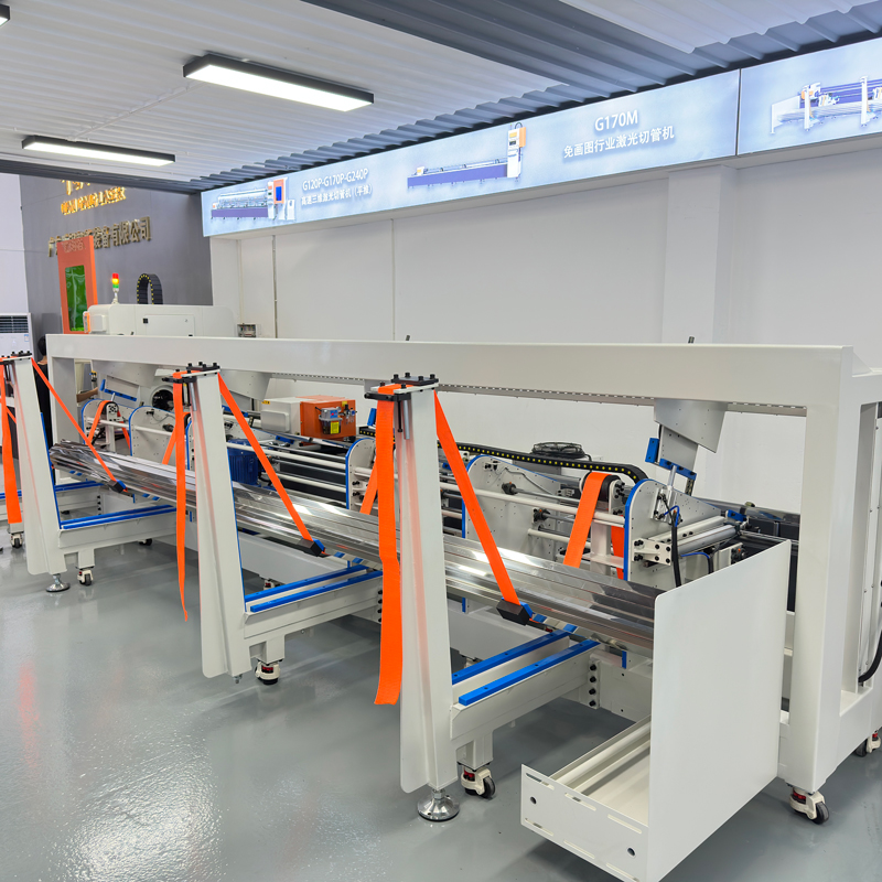 Automatic-Feeding-Laser-Tube-Cutting-Machine10.jpg