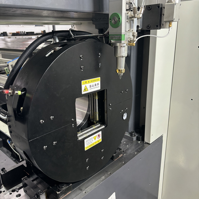 Automatic-Feeding-Laser-Tube-Cutting-Machine9.jpg