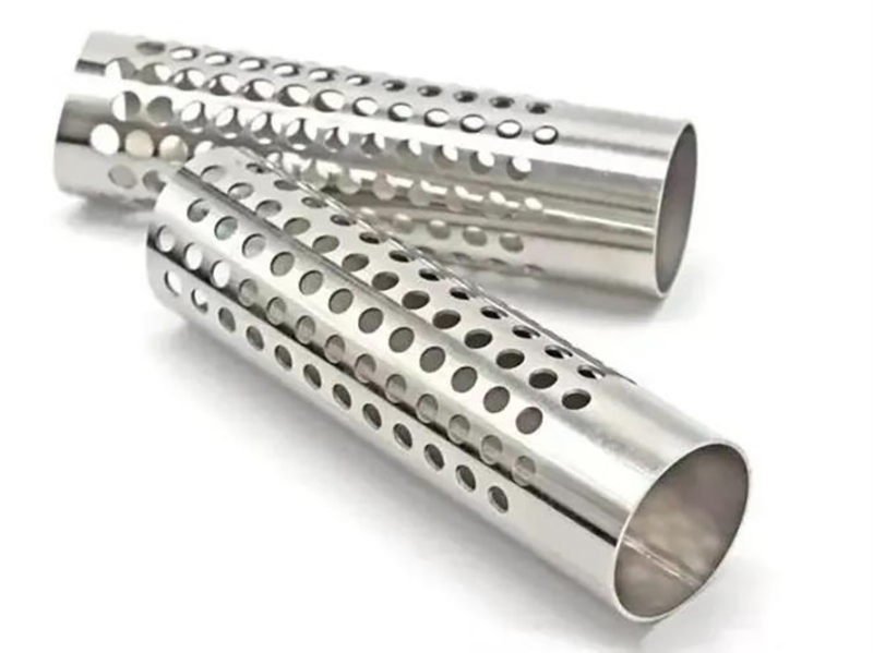 Qiangang-laser-pipe-cutting-machine-2